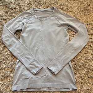 Lululemon Swiftly Tech Long Sleeve Size 6